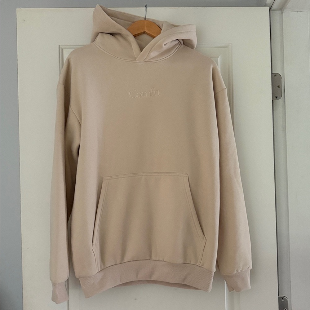 Comfrt minimalist hoodie small cream, light tan small EUC